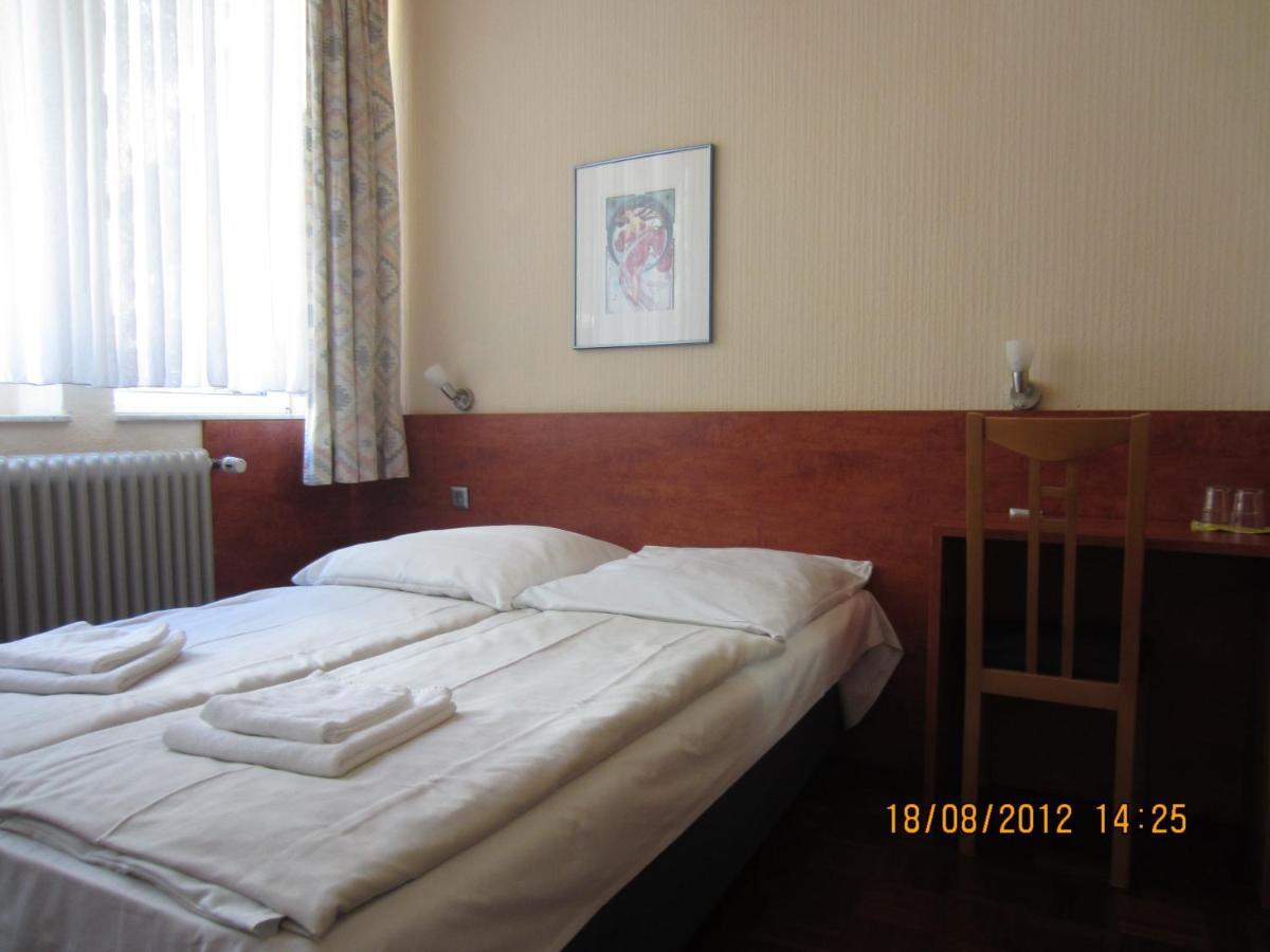 Altstadt Hotel Rheinblick Düsseldorf Eksteriør billede